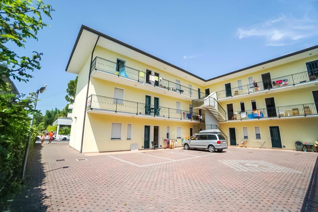 Condominio Brionetta Bibione Eksteriør billede